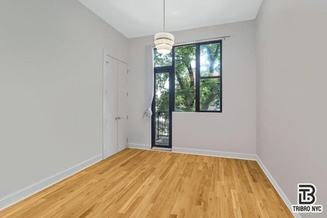 Photo - 3 bedroom in ASTORIA NY 11106 Unit 3