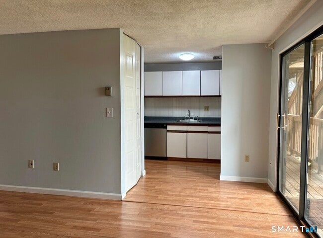 Photo - 70 Burgundy Hill Ln Unit 70