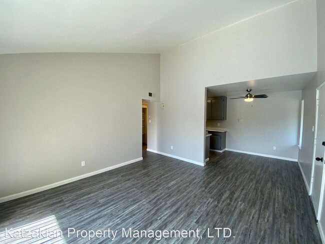 Photo - 3702 W Benjamin Holt Dr