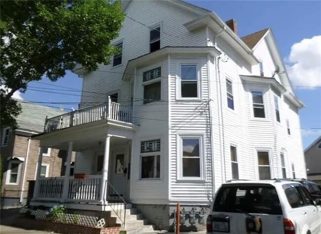 Building Photo - 284 Massachusetts Ave Unit 3