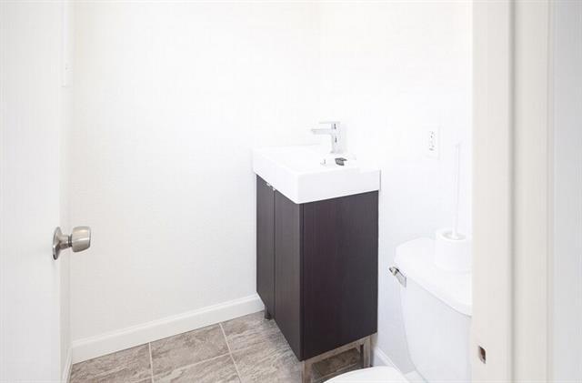 Photo - 1405 La Fonda Dr