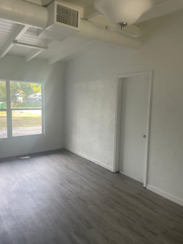 Photo - 322 Pine Ave