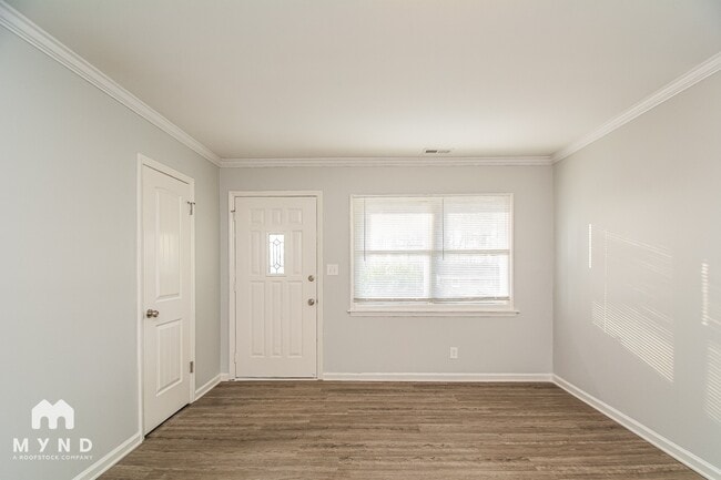 Photo - 2301 Charles St