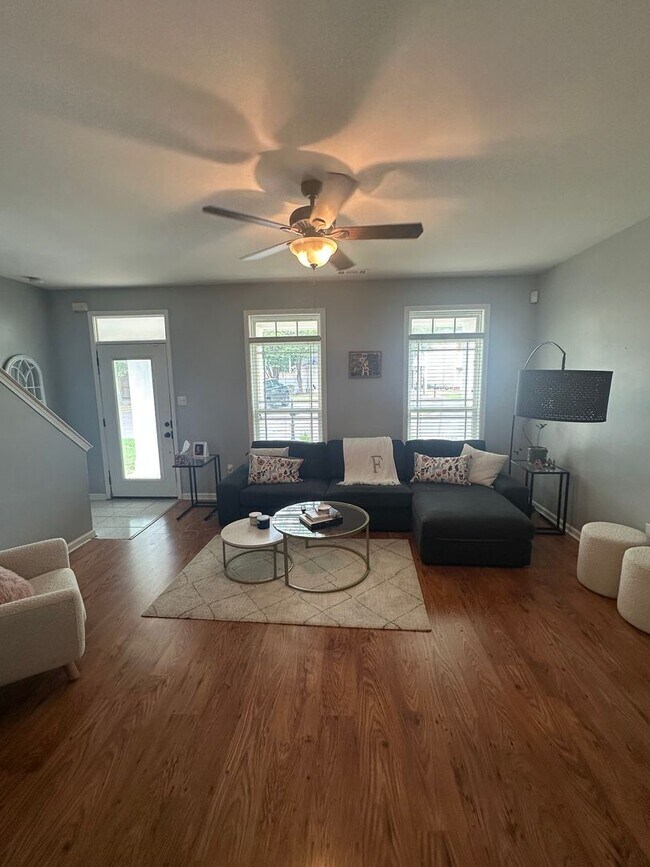 Photo - 2BD/2.5BA Home Located in Harbor Town!