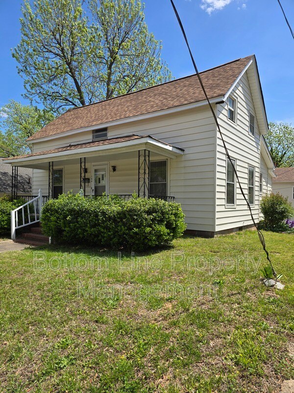 Photo - 184 Cabarrus Ave E