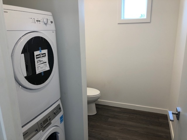 Washer - Dryer - 2331 Boylston Ave E