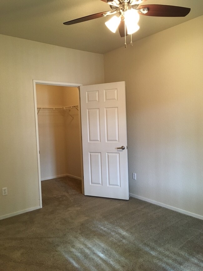 Tuscaro Apartment Homes Sacramento, CA