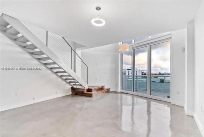 Photo - 2000 Bay Dr Unit 402