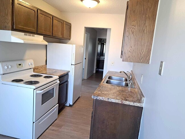 Corinthian Apartments