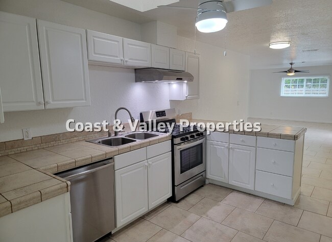 Photo - SPACIOUS HOUSE IN SOUTH SALINAS FOR RENT!!!