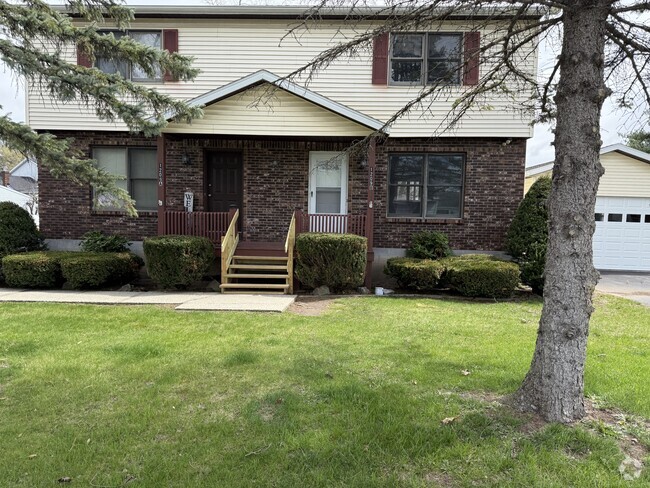 Building Photo - 1209 Fort Hunter Rd Rental