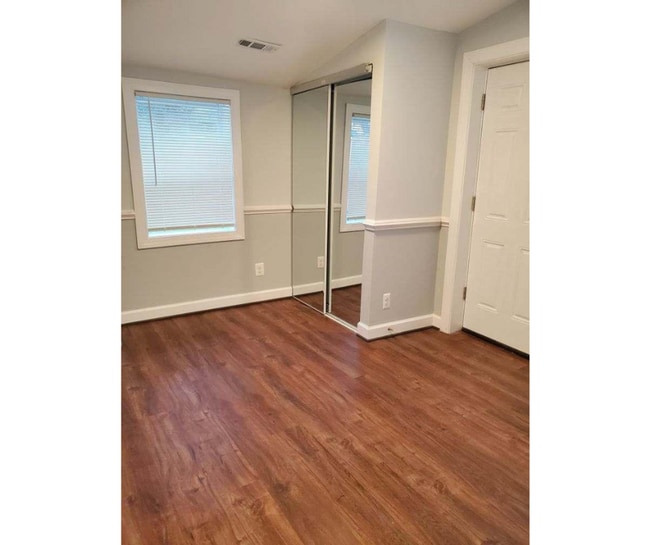 3247 Magnolia Ave Unit A AVAILABLE $600