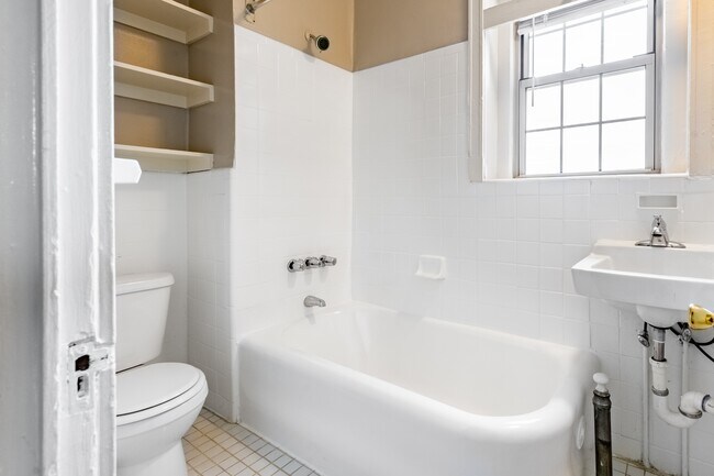 Apartment bathroom at The Melwood