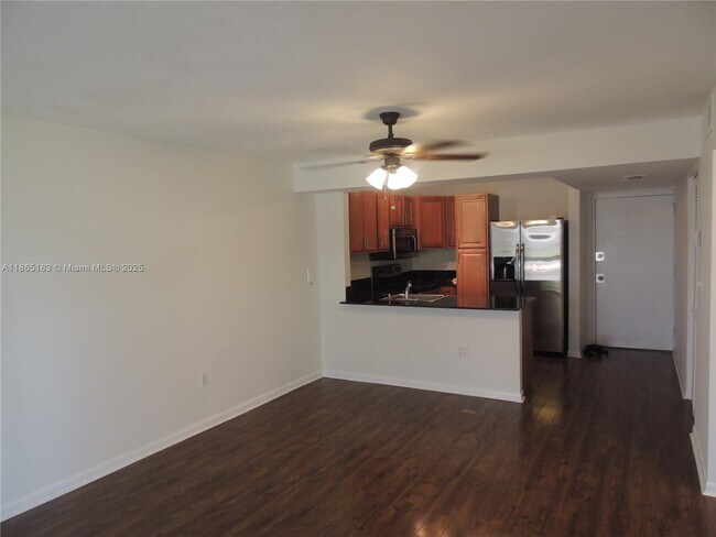Photo - 833 West Ave Unidad 302