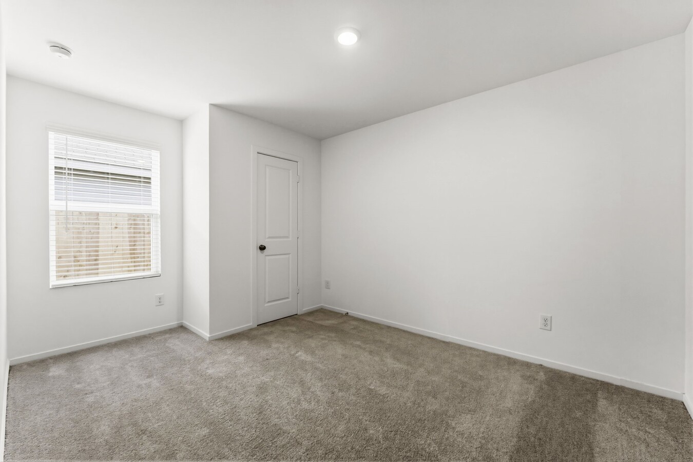 Photo - 18784 Loom dr