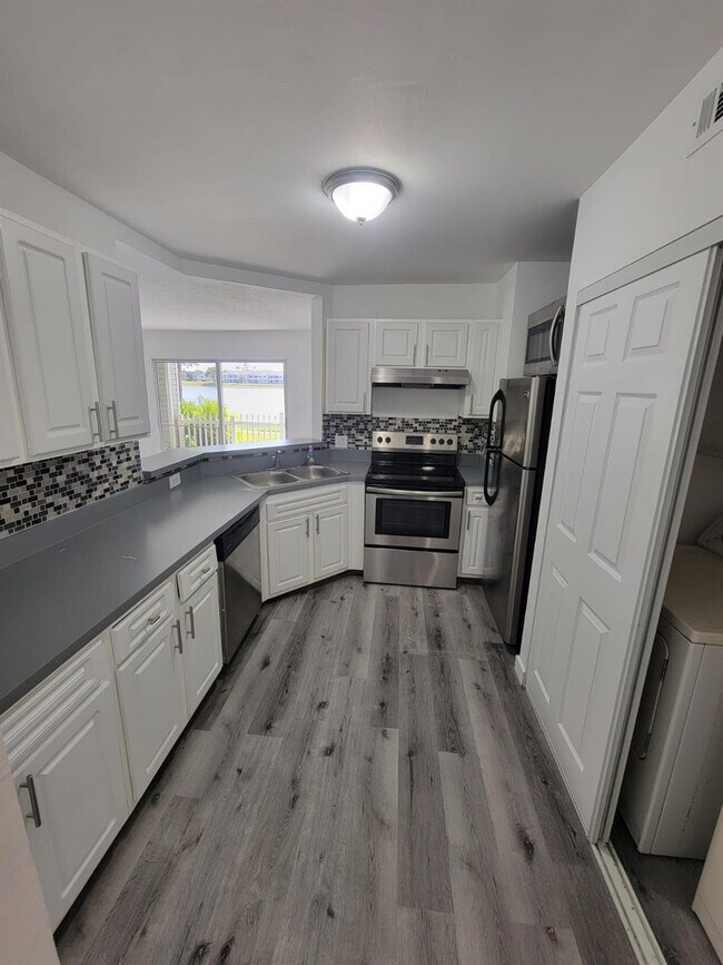 Photo - 3465 NW 44th St Unit 106