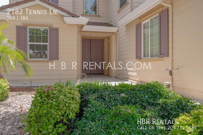 2182 Tennis Ln