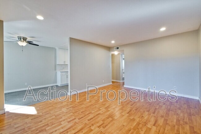 Photo - 255 S Rengstorff Ave Unidad #89