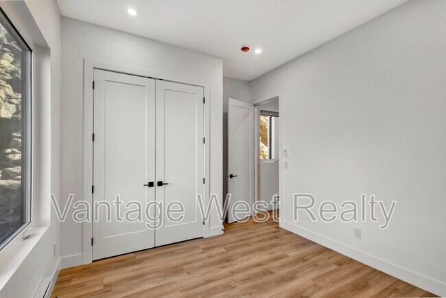 Photo - 1122 Pearcy Ct