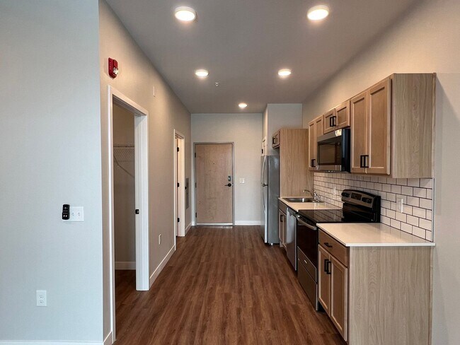 SCS Wolf River Apartment Community
