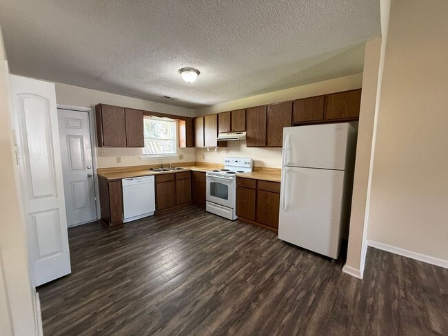 Photo - 89 Aspen Pl