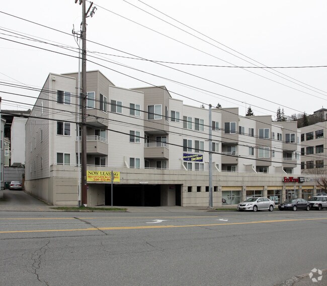 Photo - 1800 Eastlake Apts (Scenic)