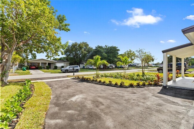 Photo - 15920 NW 17th Ct