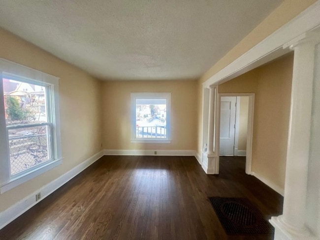 Photo - 933 Sandusky Ave