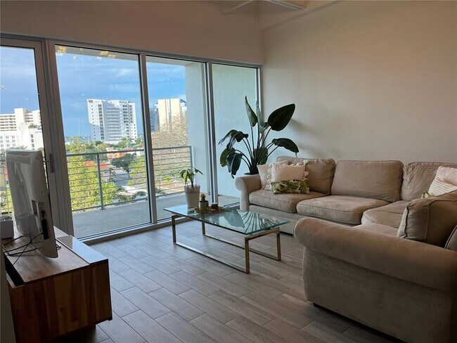 Photo - 332 Cocoanut Ave Unit 507