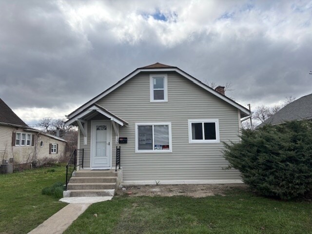 Photo - 106 N Wabash Ave House