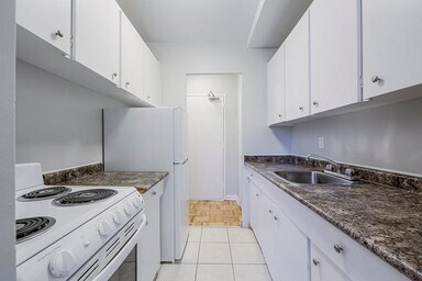 Photo - 40 Raglan Avenue