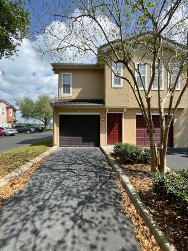 Photo - 10075 Gate Pkwy N Unit #1612