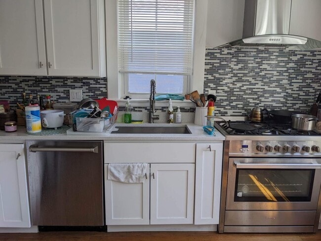 Building Photo - 318 Concord Ave Unit NA