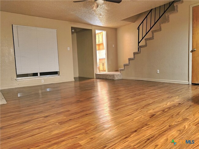 Photo - 1108 Covey Ln