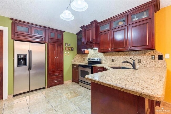 Photo - 1801 Crown Pointe Blvd