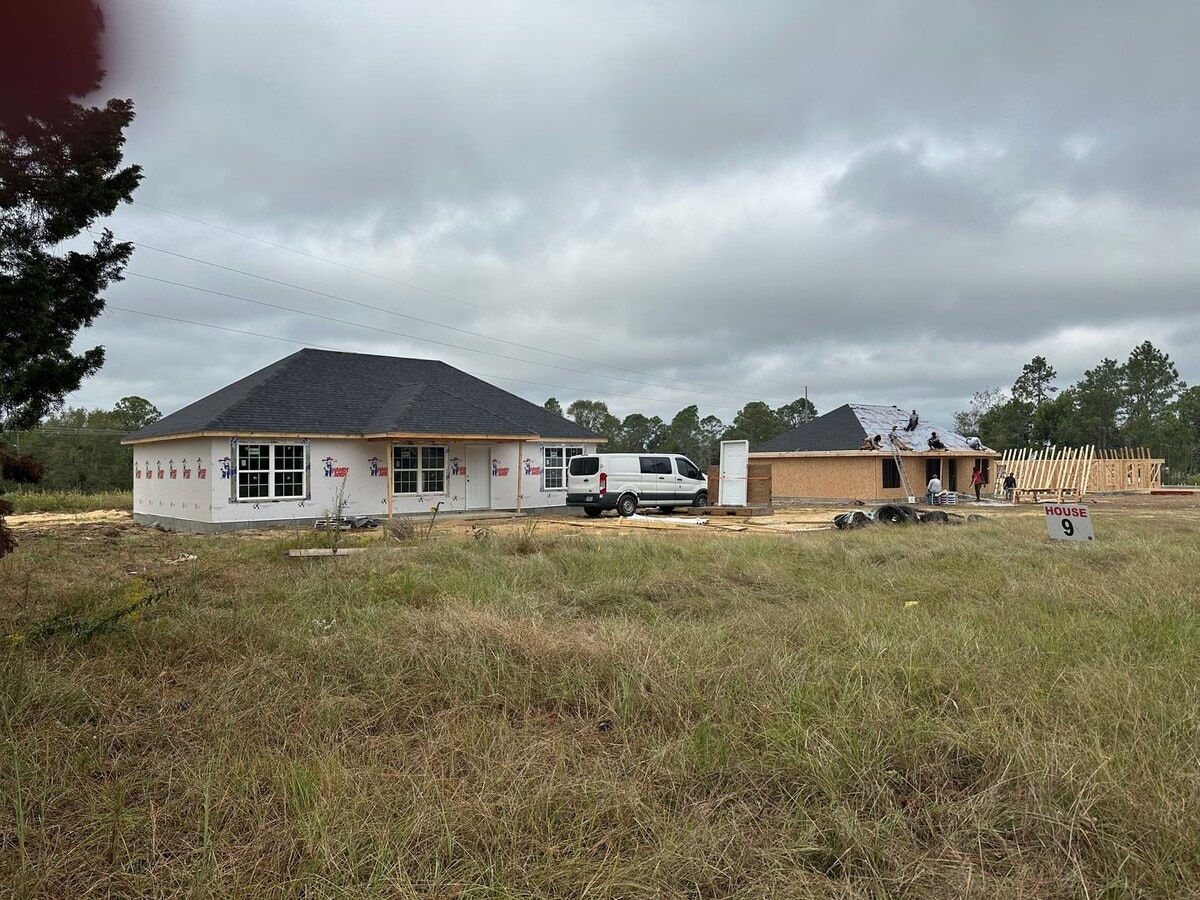 3 Bed 2 Bath House - New Construction Comi... - 3 Bed 2 Bath House - New Construction Comi...