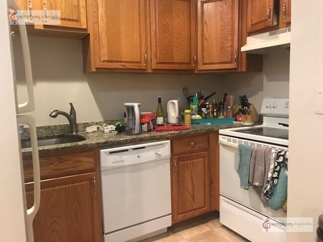 Photo - 65 Hemenway St Unit 10