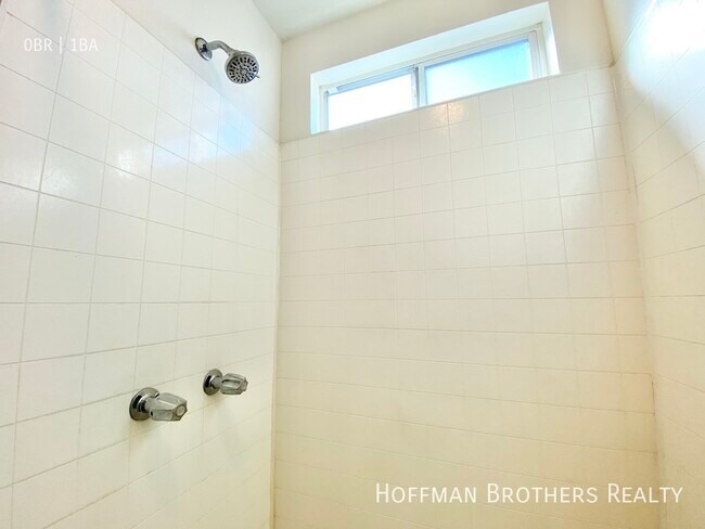 11425 S Figueroa St Unit 15