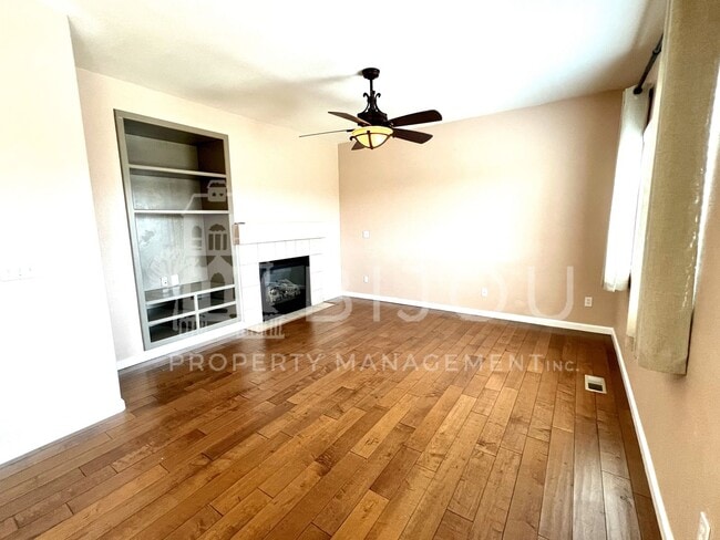 Photo - 3739 Range Dr