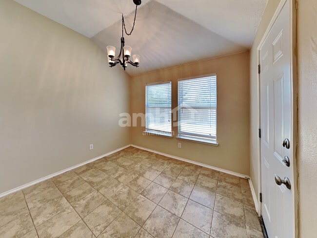 Photo - 2020 Fairview Dr