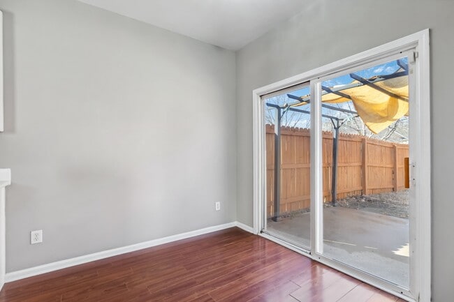 Photo - 2322 Mirage Pl