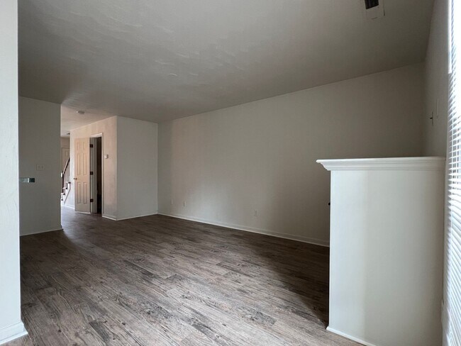 Photo - Townhouse For Rent in Virginia Beach