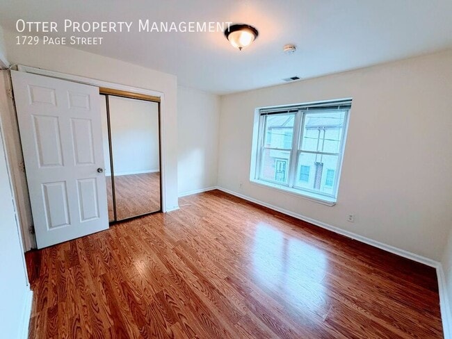Photo - 1729 Page St