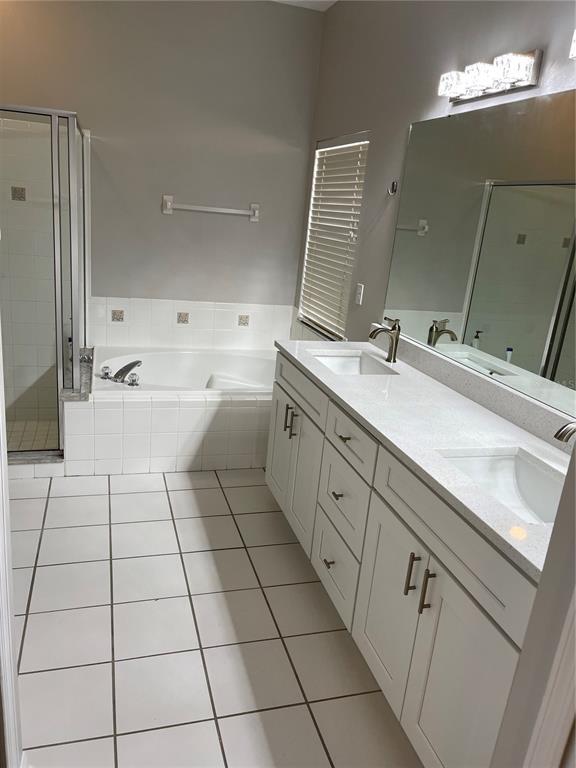 Photo - 2819 Crane Trace Cir