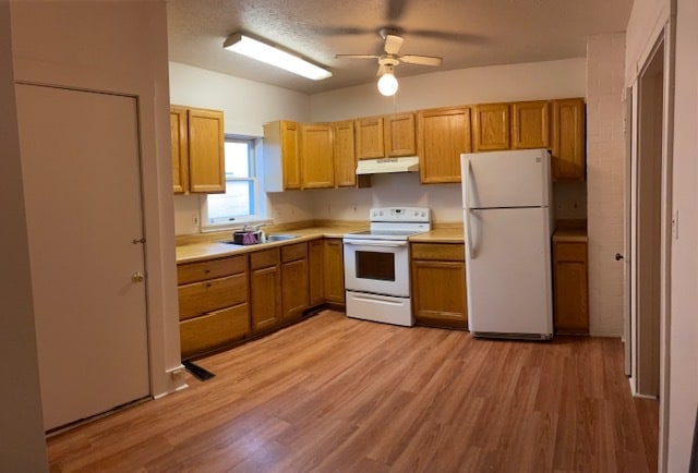 Building Photo - 1158 Forest Ave Unit A