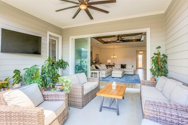 Photo - 8313 Silhouette St