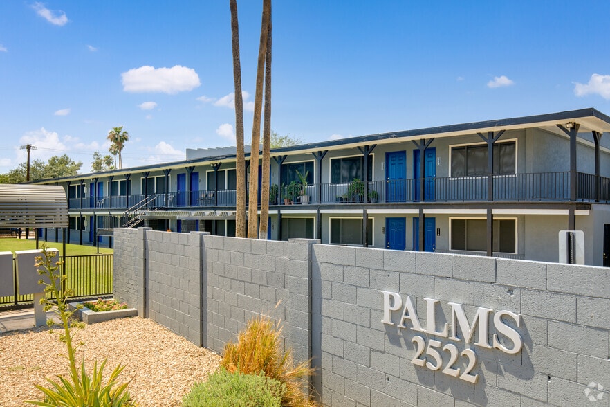 Welcome to the Palms
