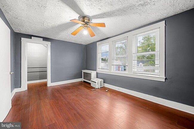 Photo - 3727 Milford Ave