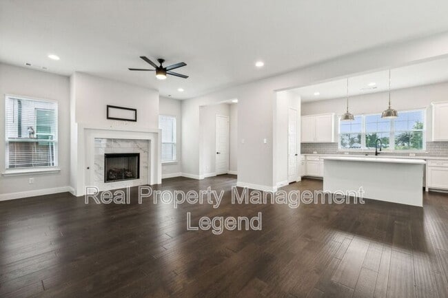 Photo - 6644 Windfall Dr