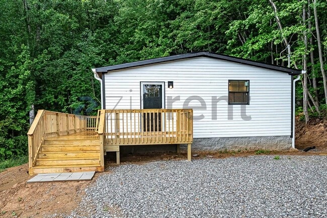 Building Photo - Unit